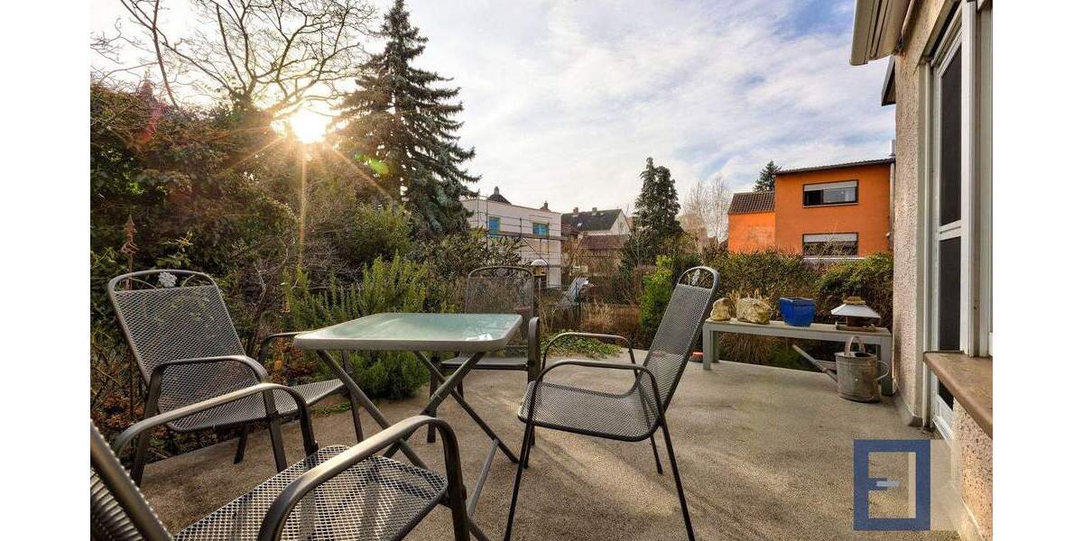 Einfamilienhaus Bischofsheim - 9 Zimmer, 215 m&sup2;, 529.950&euro; | Angebot:25691148