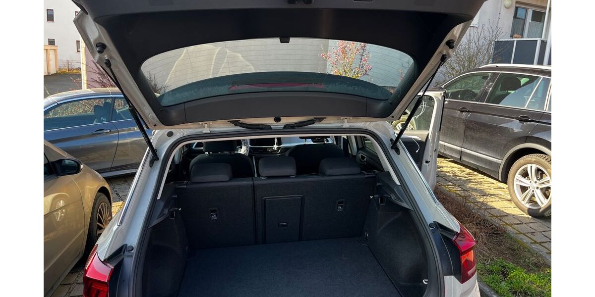 VW T-Roc 39.000 km 22.700 &euro; Usingen 61250