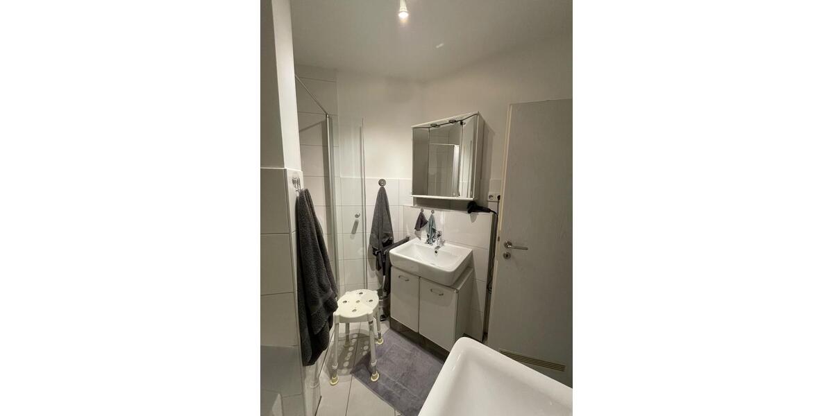 Provisionsfrei! Schöne 3-Zimmer-Gartenwohnung in Nieder-Erlenbach 3 zimmer