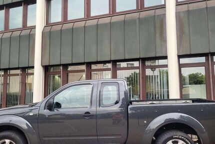 Nissan Navara 139.000 km 15.900 &euro; Groß Gerau 64521