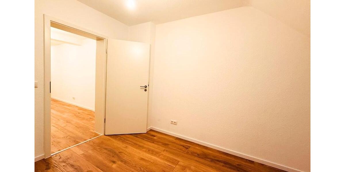 Dachgeschoßwohnung Hanau - 2 Zimmer, 60 m&sup2;, 208.000&euro; | Angebot:27122479