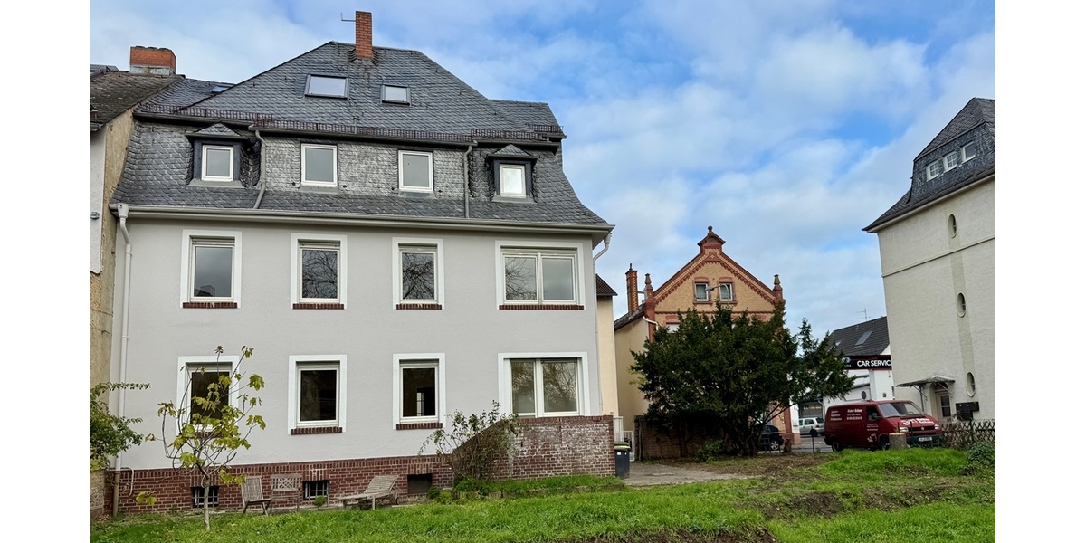 Sanierte Stilaltbauwohnung mit Terrasse und eigenem Garten in Mainnähe - Frankfurt-Griesheim 3 zimmer