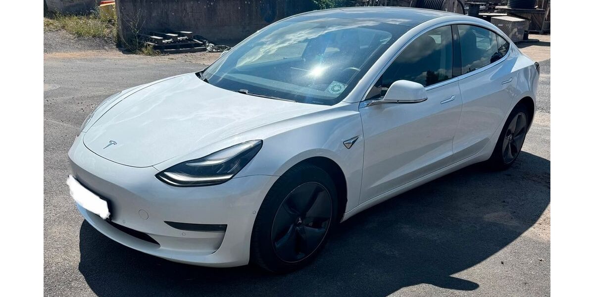 Tesla Model 3 106.000 km 21.490 &euro; Alzenau 63755