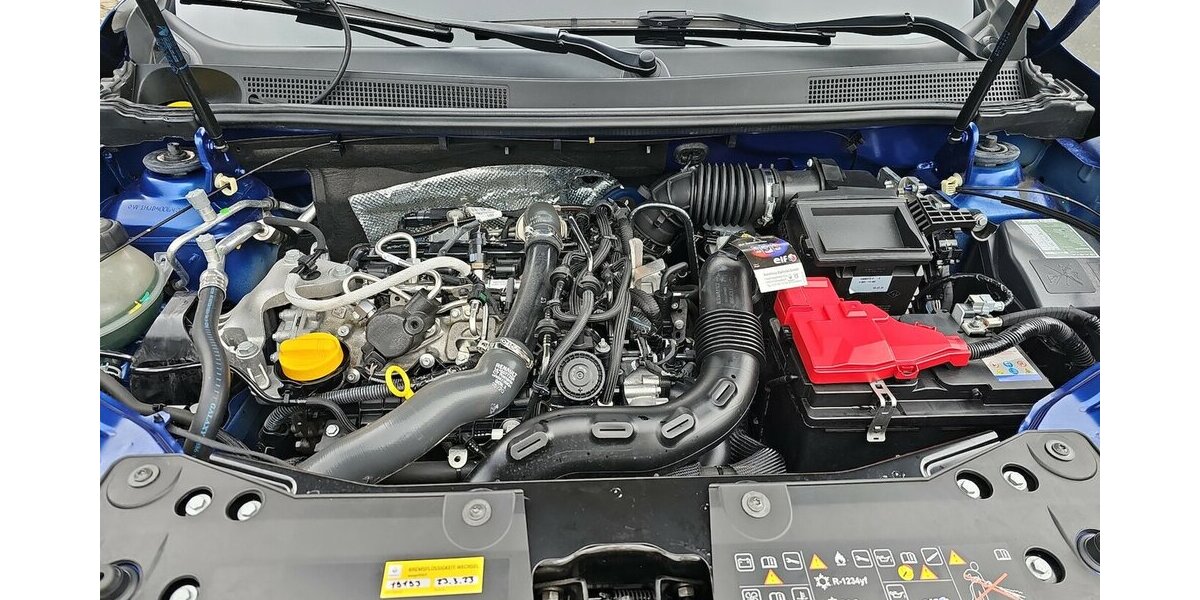 Dacia Duster II Celebration 4WD Rate 180,- 34.400 km 17.990 &euro; Schwalbach/Taunus 65824