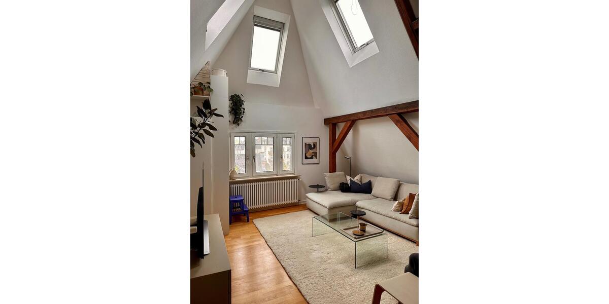 Dachgeschoßwohnung Frankfurt am Main Innenstadt 3 - 4 Zimmer, 105 m&sup2;, 2.910&euro; | Angebot:25127113