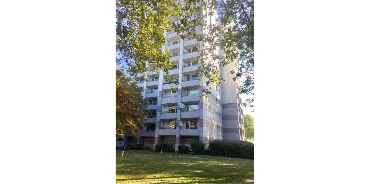 Grosse 3 Zimmerwohnung mit Aufzug und Balkon 3 zimmer