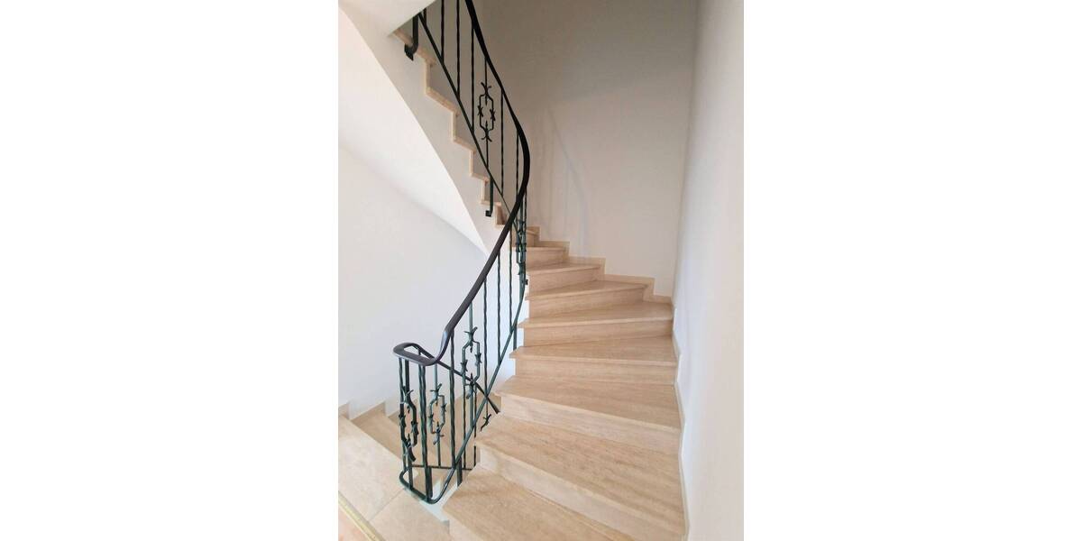 Doppelhaushälfte Oberursel Stierstadt - 6 Zimmer, 230 m&sup2;, 3.200&euro; | Angebot:26657883