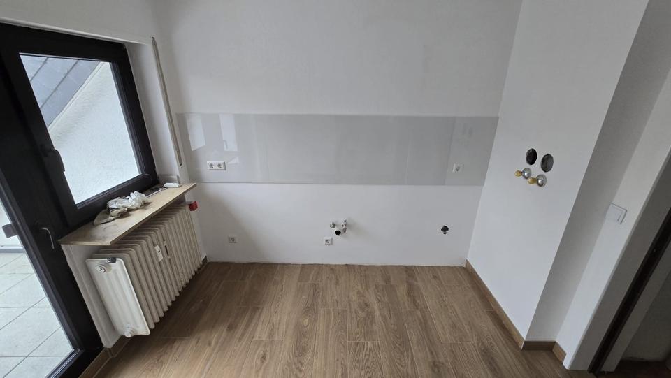 Dachgeschoßwohnung Darmstadt Bessungen - 4 Zimmer, 110 m&sup2;, 1.690&euro; | Angebot:25684858