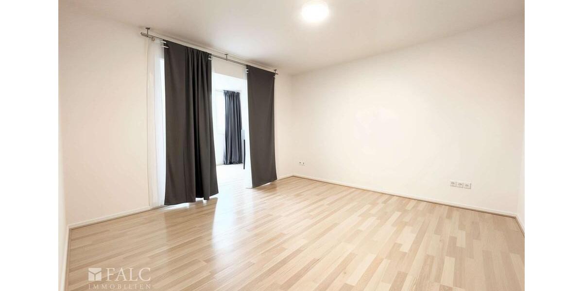 Großzügig wohnen: 3 Zimmer mit Balkon, Wintergarten, EBK, großem Bad & Stellplatz 3 zimmer