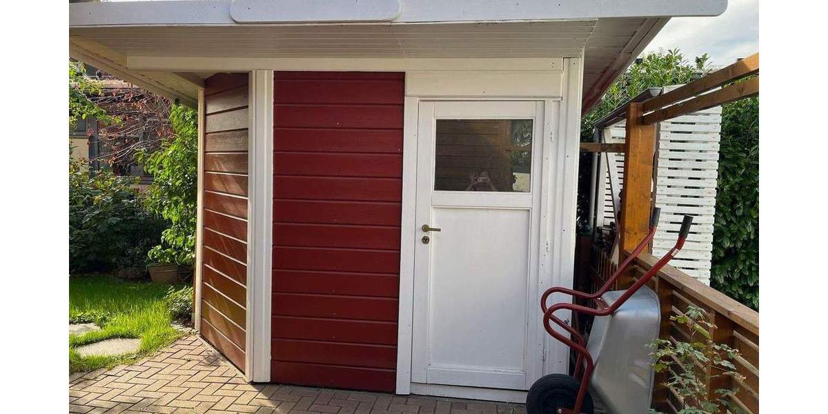 Wunderschönes schwedenrotes Holzhaus am Feldrand - von Privat 4 zimmer