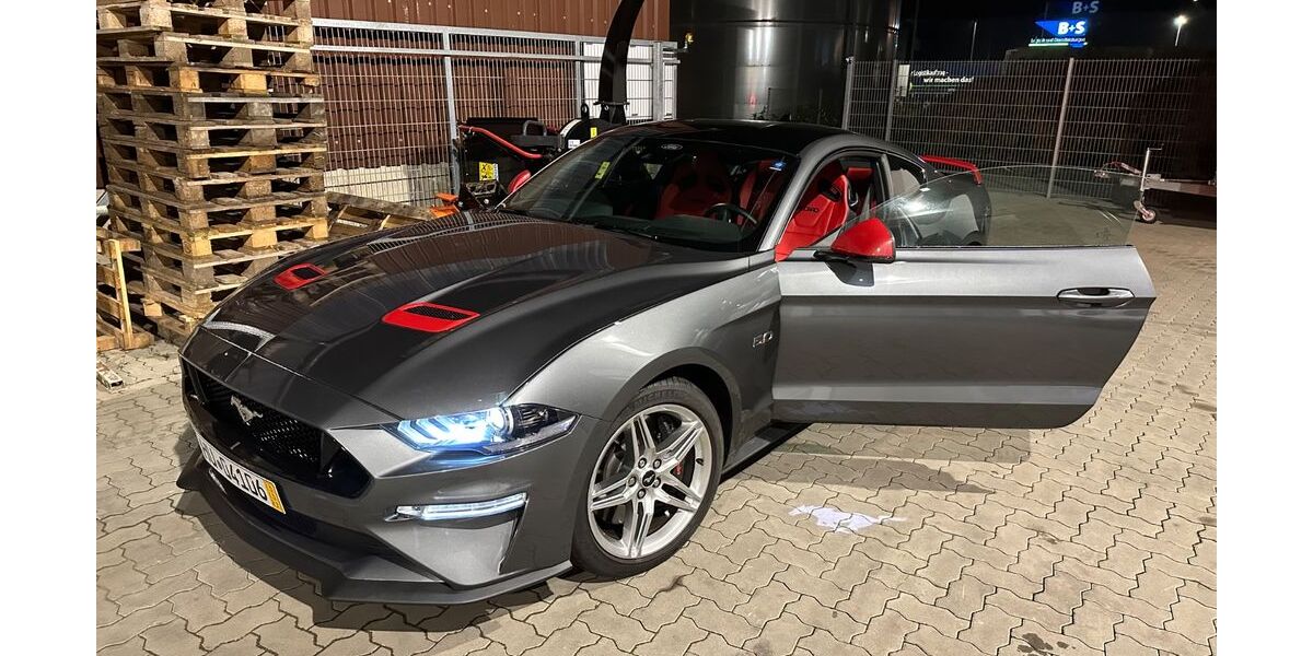 Ford Mustang 5.500 km 52.800 &euro; Hanau 63452
