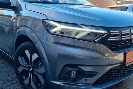 Dacia Sandero 5.400 km 16.599 &euro; Erlensee 63526