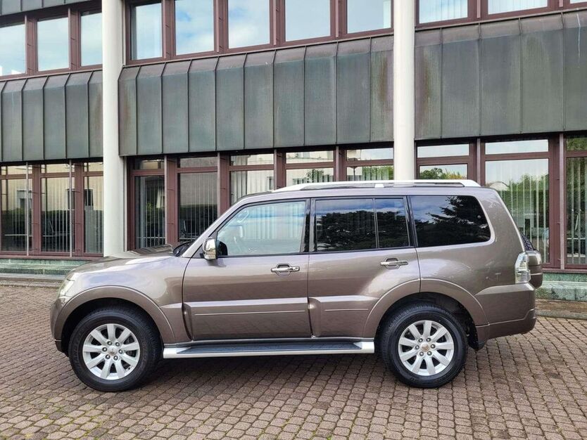 Mitsubishi Pajero 93.000 km 22.900 € Groß Gerau 64521