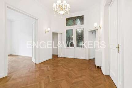 Wohnung zum Mieten in Frankfurt 4.650 € 164 m² 4 zimmer