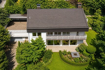 Großes Familienhaus am Sonnenhang mit Doppelgarage - Haus Eppstein | Angebot:27120640