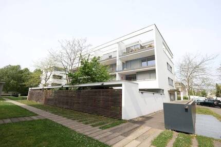 *** DIE IDEALE SINGLE Wohnung MIT GARTEN ***