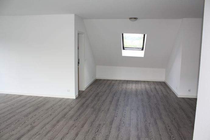 Etagenwohnung Bad Soden - 3 Zimmer, 100 m&sup2;, 1.390&euro; | Angebot:24820375