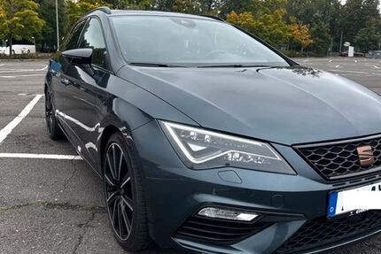 Seat Leon 61.005 km 16.000 &euro; Offenbach am Main 63075