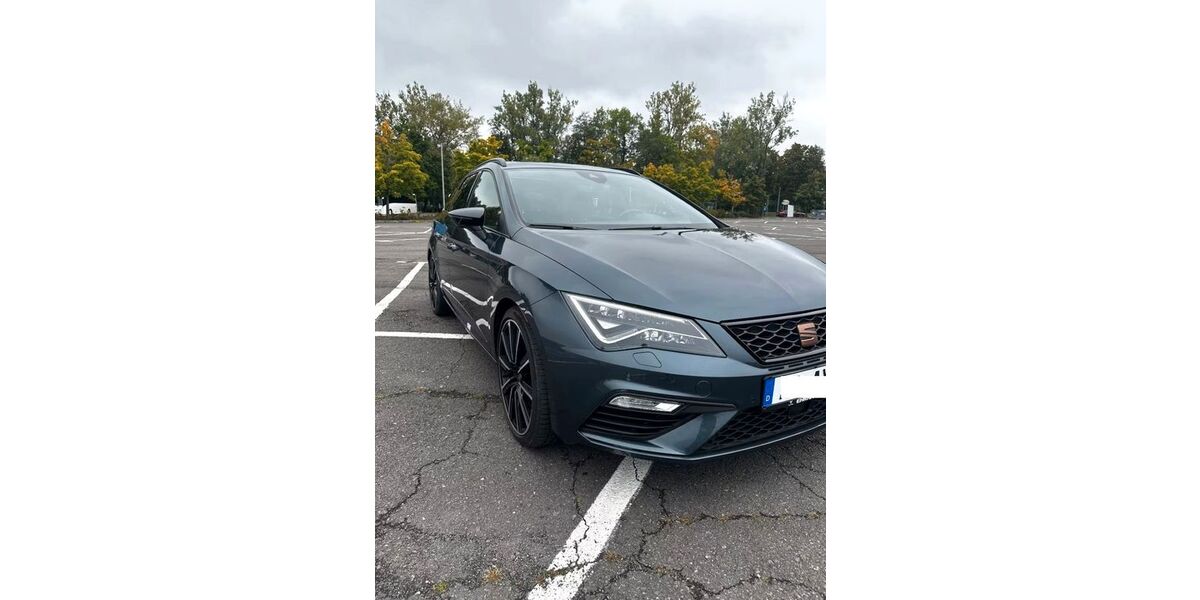 Seat Leon 61.005 km 16.000 &euro; Offenbach am Main 63075