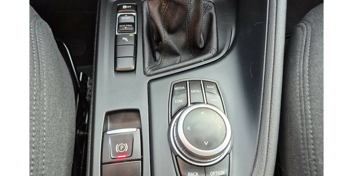 BMW X1 sDrive 18 i Advantage LED, Navigation 53.758 km 17.890 &euro; Rodgau 63110