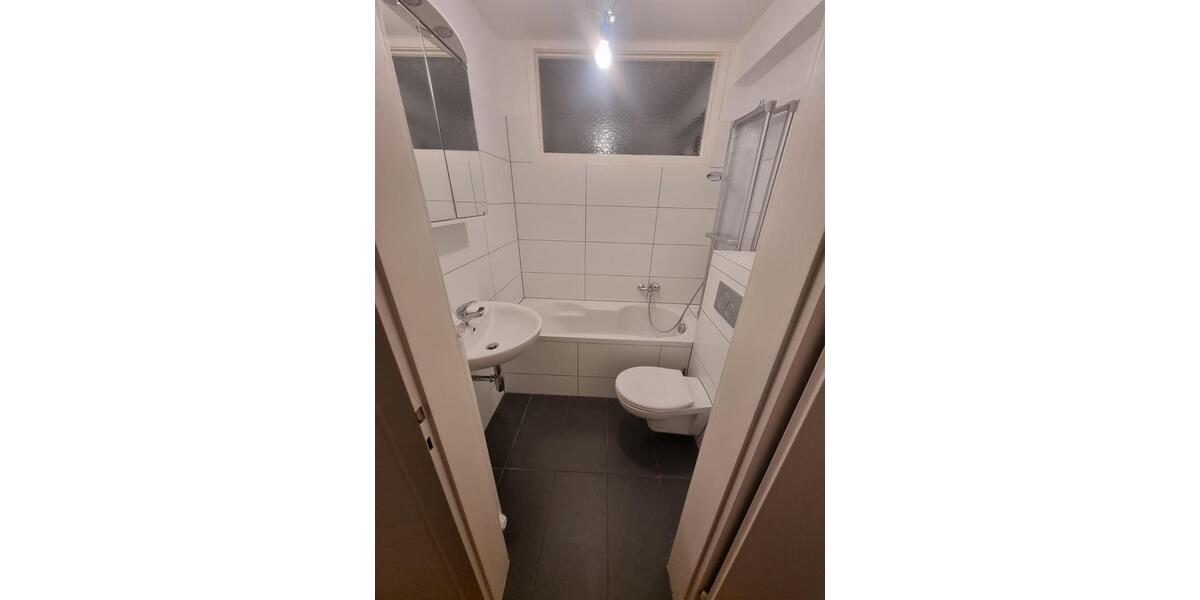Etagenwohnung Frankfurt am Main Ginnheim - 1 Zimmer, 35 m&sup2;, 180.000&euro; | Angebot:27016009