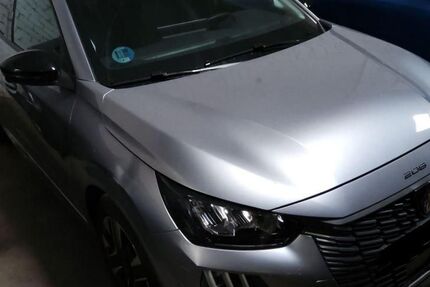 Peugeot 208 23.074 km 19.480 &euro; Rüsselsheim 65428