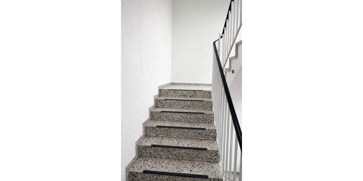 Etagenwohnung Frankfurt Griesheim - 2 Zimmer, 53 m&sup2;, 234.000&euro; | Angebot:25739977