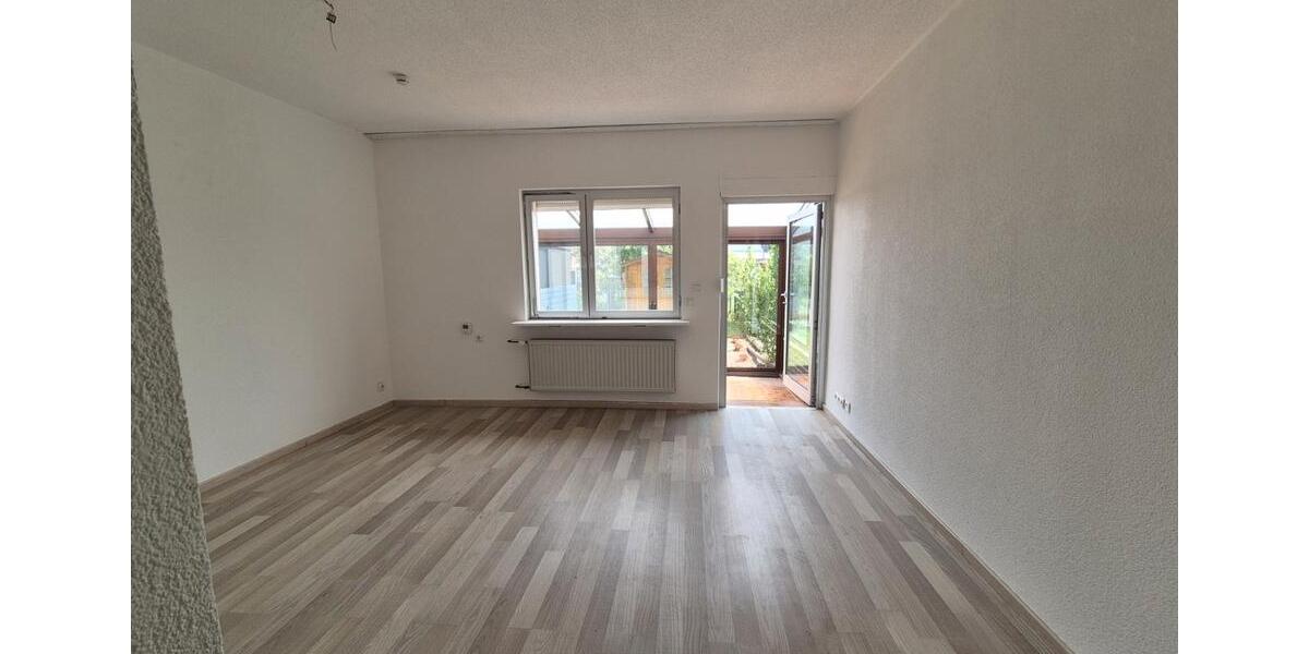 Reihenhaus Frankfurt am Main Gallus - 4 Zimmer, 100 m&sup2;, 1.799&euro; | Angebot:26505423