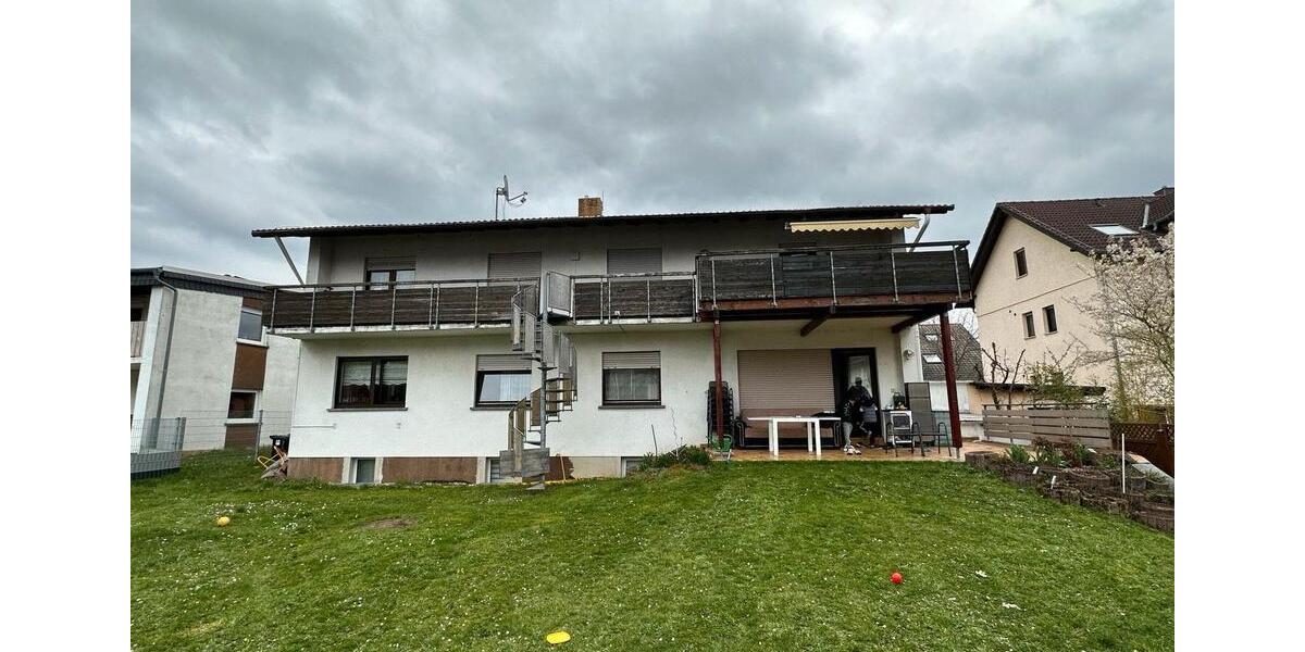 2-Familienhaus - OHNE KÄUFERPROVISION! 8 zimmer