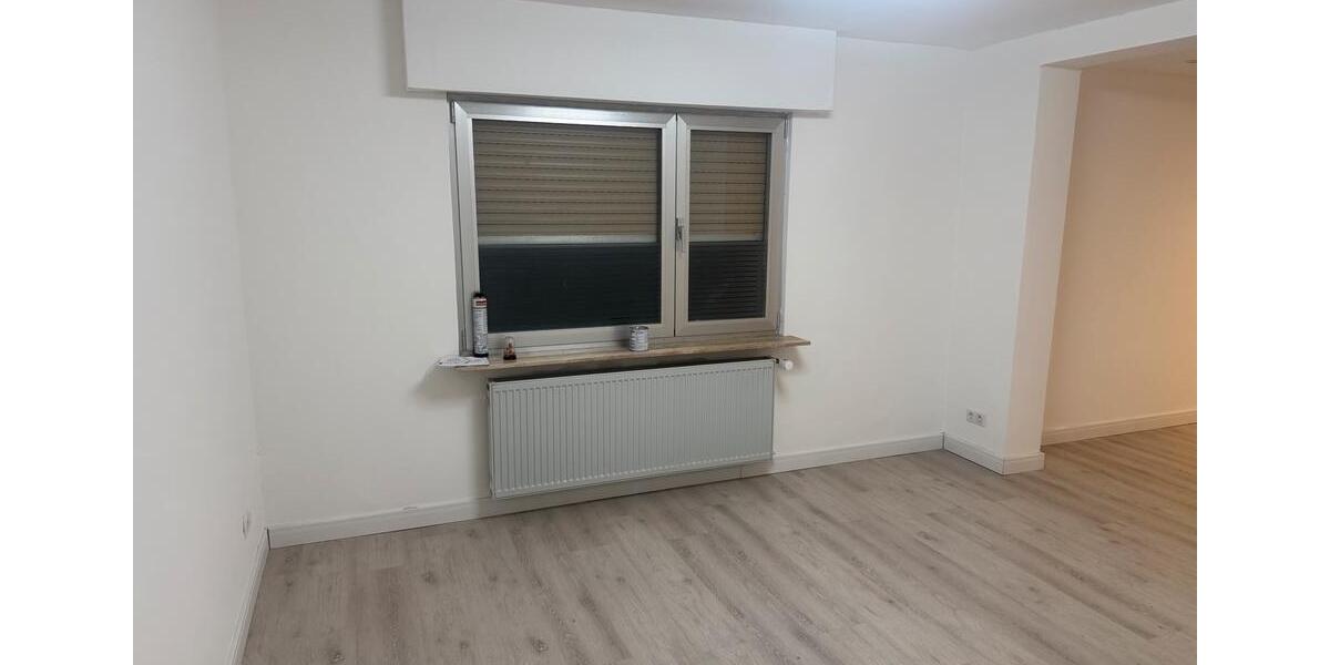 3,5-Zimmer-Wohnung 80 m² mit Balkon & EBK zu vermieten 3.5 zimmer