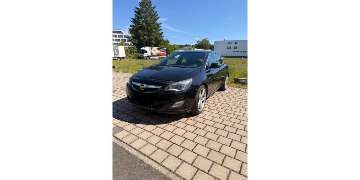 Opel Astra 212.000 km 3.700 &euro; Frankfurt am Main 65931
