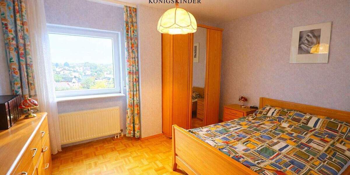 Doppelhaushälfte Niedernhausen / Oberjosbach Oberjosbach - 7 Zimmer, 258 m&sup2;, 555.000&euro; | Angebot:25772767