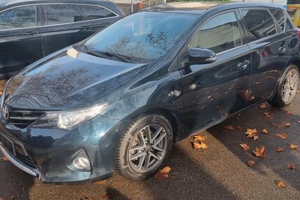 Toyota Auris 105.000 km 8.250 € Hanau 63457