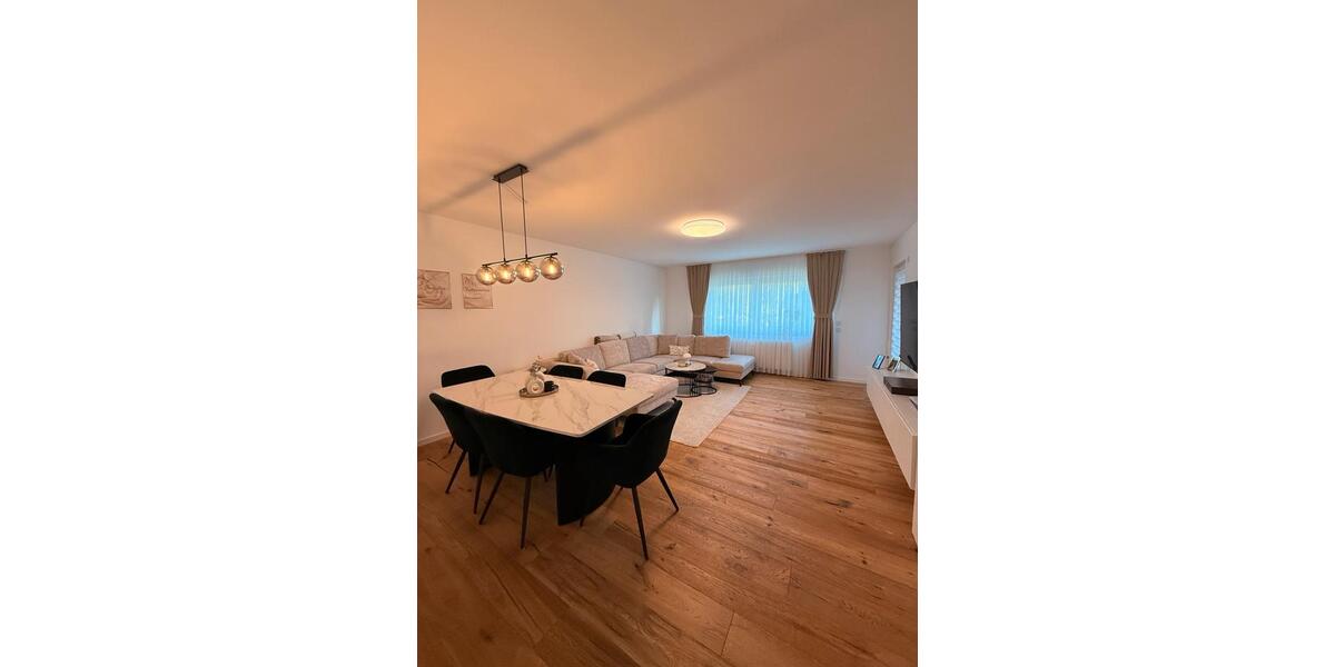 Etagenwohnung Hanau Lamboy - 3 Zimmer, 82 m&sup2;, 1.150&euro; | Angebot:26351468