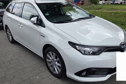 Toyota Auris 103.000 km 14.200 &euro; Frankfurt am Main 60435