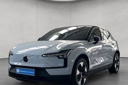 Volvo EX30 11.522 km 32.700 &euro; Frankfurt am Main 60486