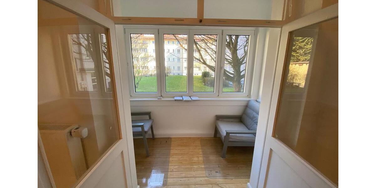 Stilvoll - komplett saniert - vollständig möbliert - zentral im Gallus 3 zimmer