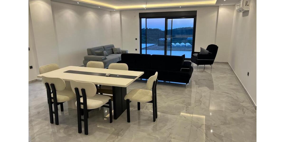 Villa 3 Stöckig 7 zimmer