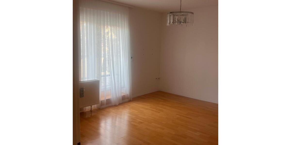 3,5 Zimmer Wohnung 2 Etagen mit Balkon, Terrasse, Garten 3.5 zimmer