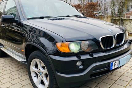 BMW X5 241.000 km 7.500 &euro; Frankfurt am Main 60435
