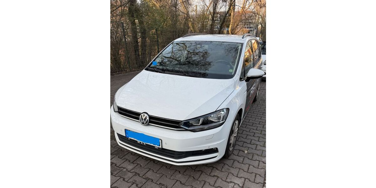 VW Touran 226.000 km 12.299 &euro; Frankfurt am Main 60435