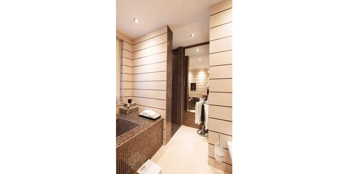 Gewerbeobjekt Offenbach am Main - 3 Zimmer, 260 m&sup2;, 950.000&euro; | Angebot:25742683