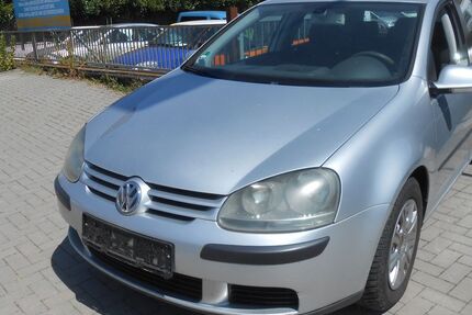 VW Golf 225.387 km 1.598 &euro; Wöllstadt 61206
