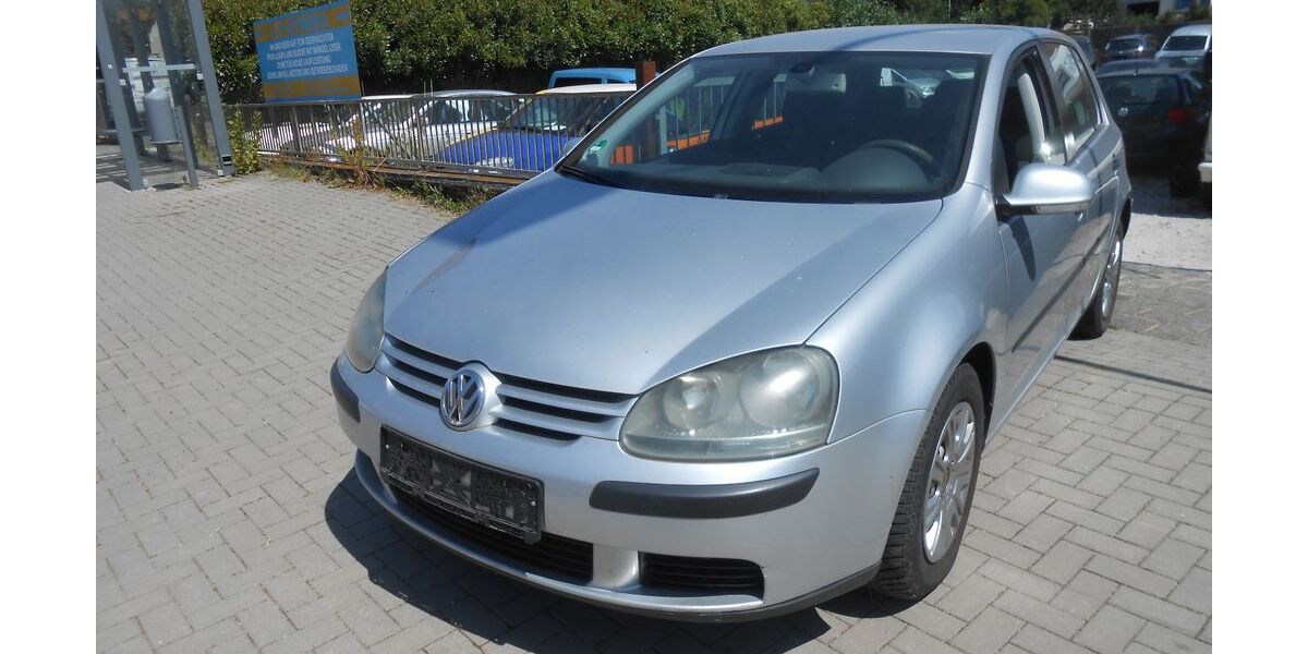 VW Golf 225.387 km 1.598 &euro; Wöllstadt 61206