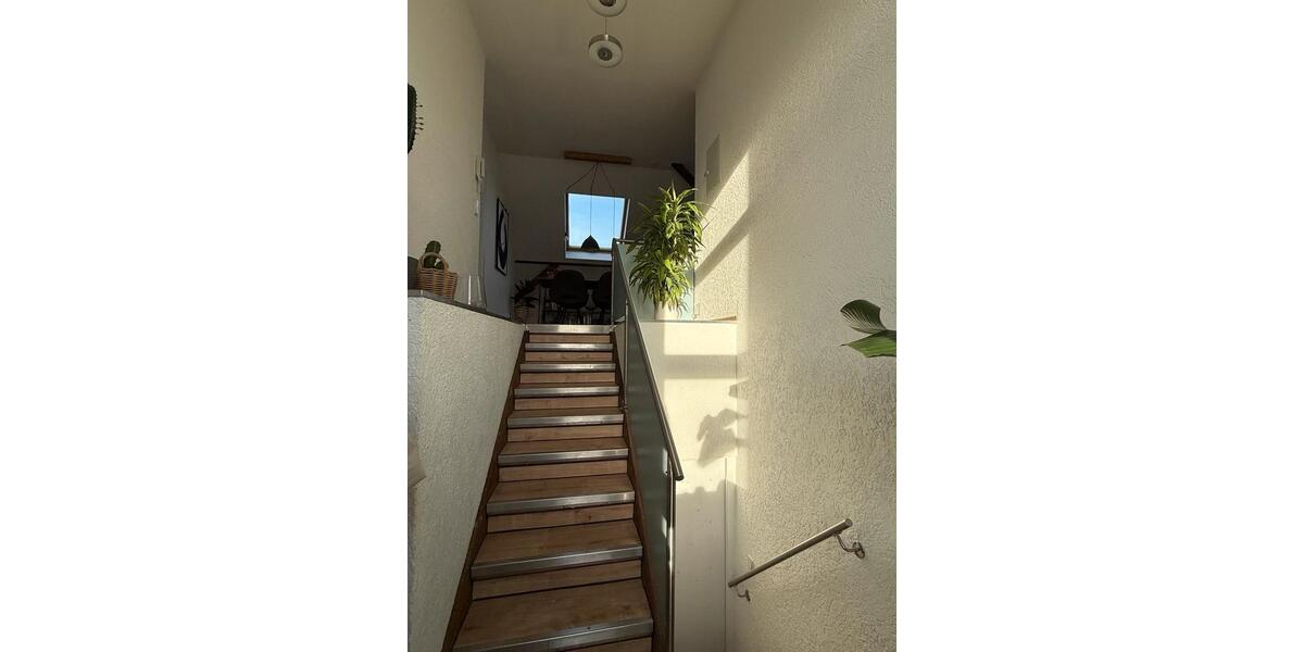 Etagenwohnung Frankfurt am Main Nied - 2.5 Zimmer, 67 m&sup2;, 860&euro; | Angebot:26084919