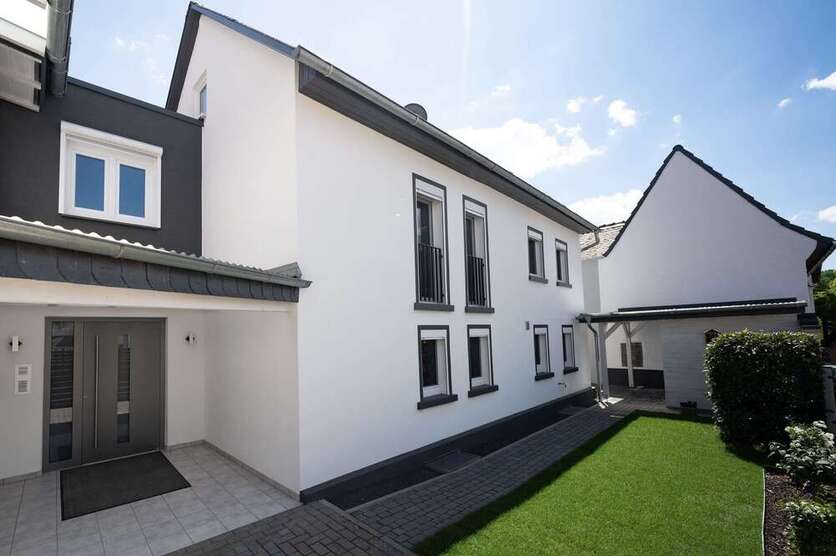 Haus zum Kaufen in Bad Nauheim 699.000 € 217.15 m²