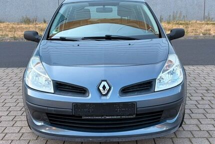 Renault Clio 79.100 km 2.990 &euro; Oberursel 61440