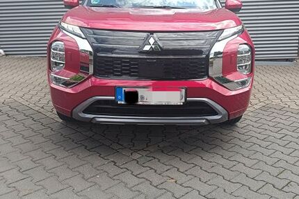 Mitsubishi Outlander 1.900 km 56.590 &euro; Oberursel 61440