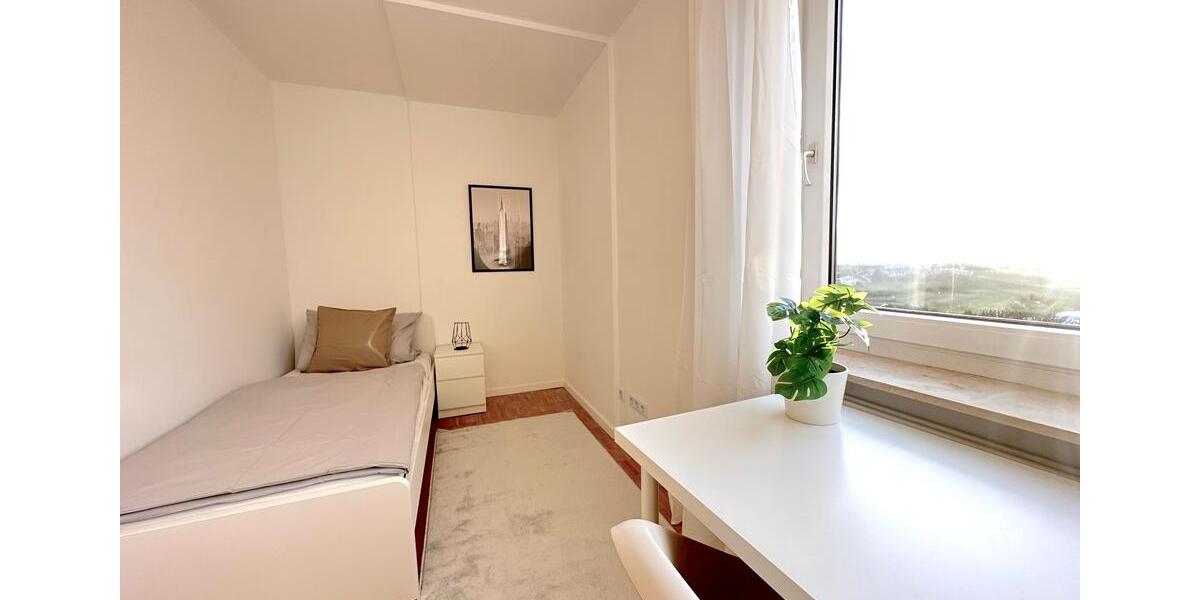 Ein Zimmer frei in großer 6-Zimmer-WG in Frankfurt am Main – Wasgaustraße 47! 1 zimmer