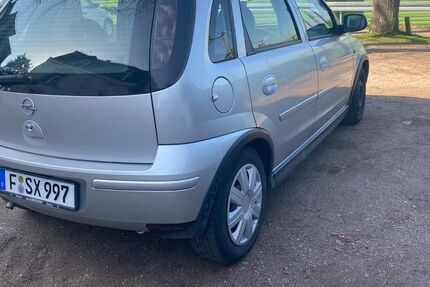 Opel Corsa 152.090 km 1.700 &euro; Frankfurt am Main 60437